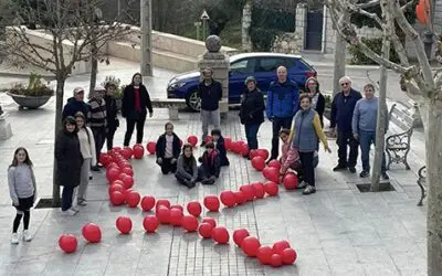 Un lazo rojo contra el Sida en Redueña