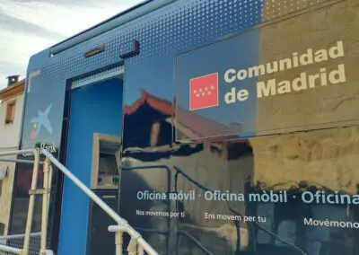Oficina móvil de Caixabank.