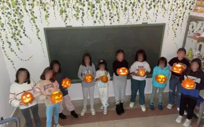Actualidad 12 ¡Calabazas Luminosas Iluminan Redueña: Una Tradición que Une a la Comunidad! 🎃