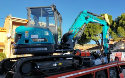 Redueña estrena máquina mini retroexcavadora